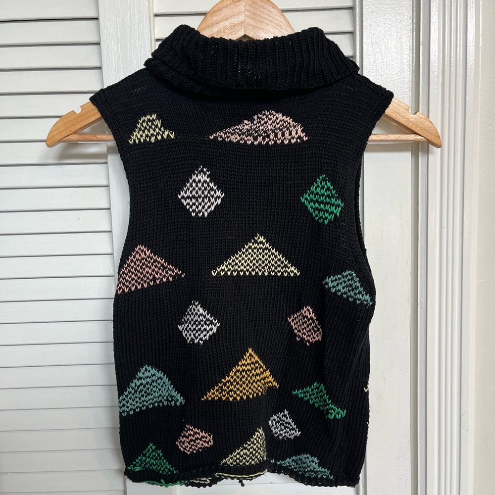 Vintage Geometric Patterned Black Knit Vest